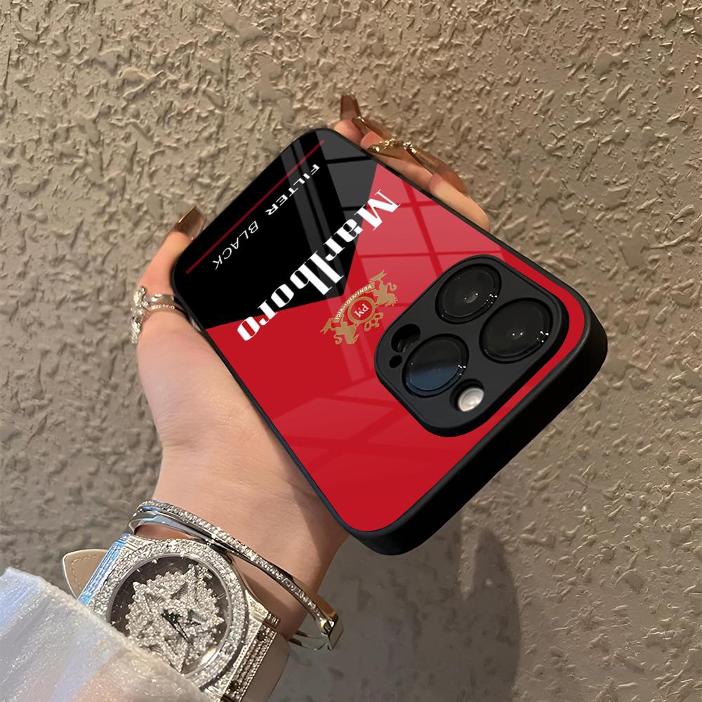 Cigarette-M-MarlboroeS Phone C - огляд і ціна Phone Cases Blunt