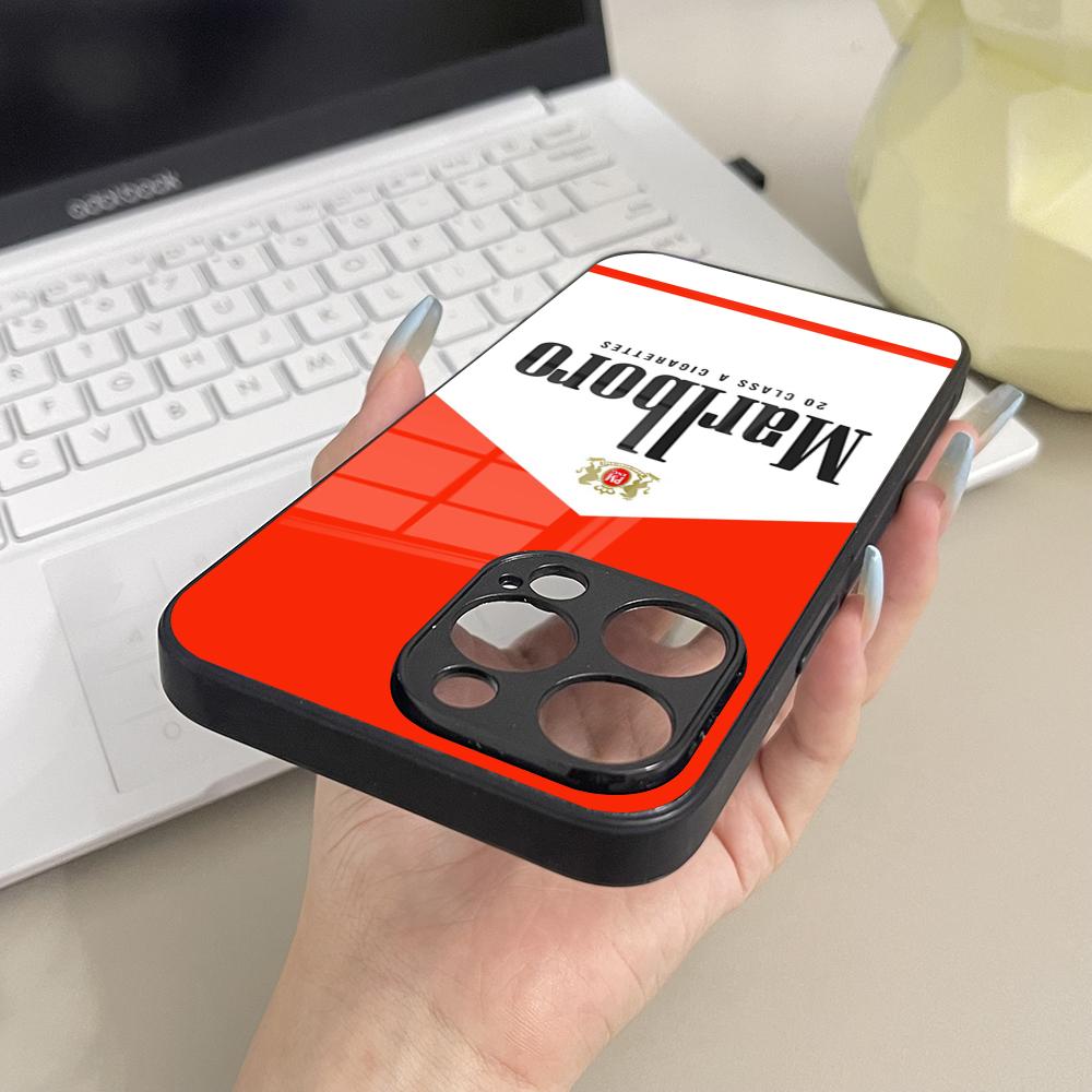 Cigarette-M-MarlboroeS Phone C - огляд і ціна Phone Cases Blunt